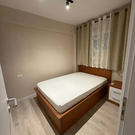 Aj - Extended Tirana